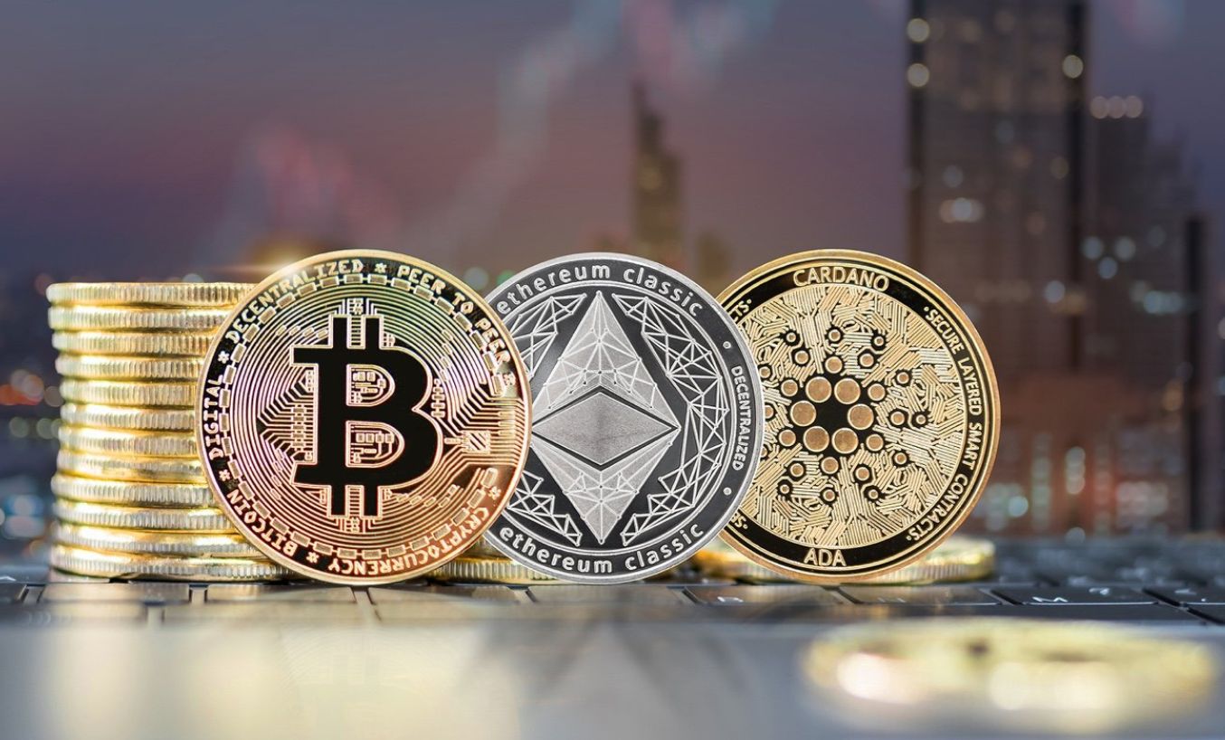 تعافي البيتكوين جزئيا وحفاظه على مستوى 80 ألف دولار ونزيف العملات البديلة مستمر!