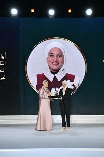 السيدة انتصار السيسى تكرم عددًا من السيدات خلال احتفالية "المرأة المصرية".. بالصور والأسماء