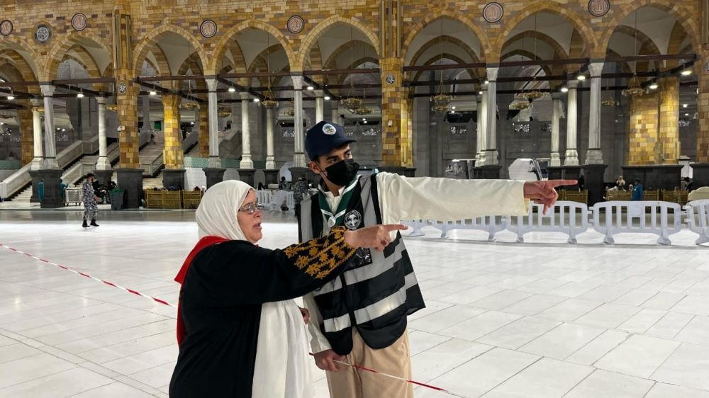 الكشافة السعودية بالمسجد الحرام.. رسل الإنسانية في رحاب الحرم