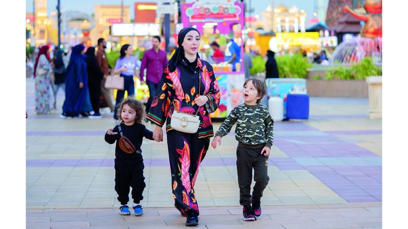 الامارات | «تحدّي المشي في رمضان» بالقرية العالمية.. صحة وجوائز فورية