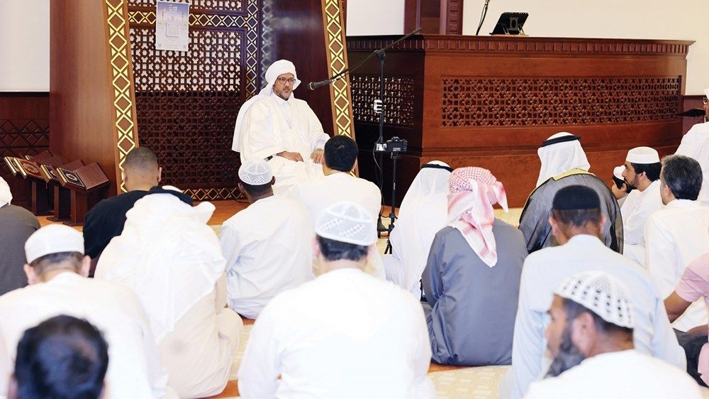 «العلماء الضيوف» يدعون لاستغلال أيام الشهر المبارك بالعبادة