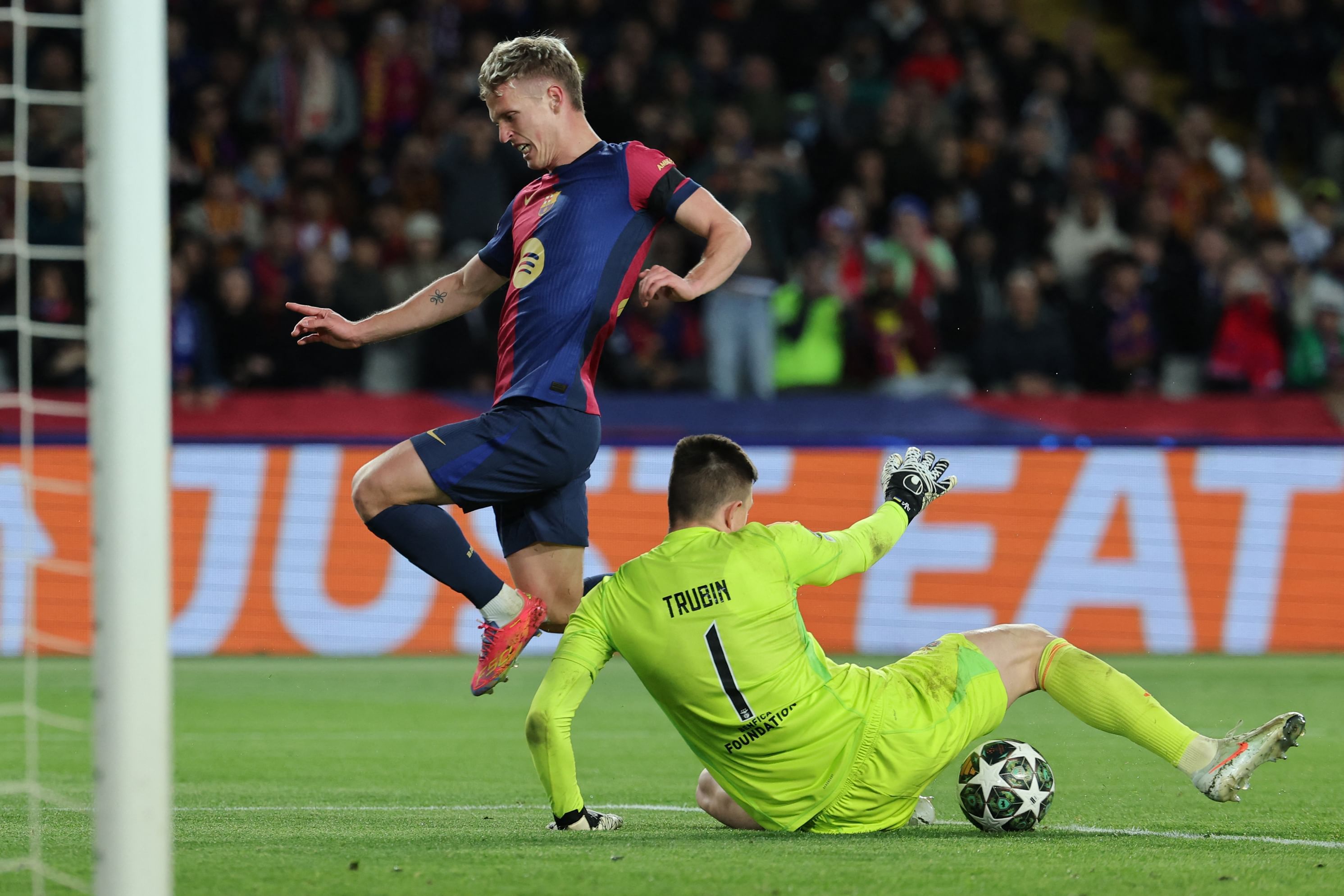 الامارات | برشلونة يفوز على بنفيكا ويتأهل إلى ربع نهائي دوري أبطال أوروبا