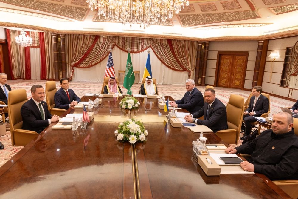 بتوجيه من ولي العهد.. المملكة تستضيف محادثات بين أمريكا وأوكرانيا في جدة