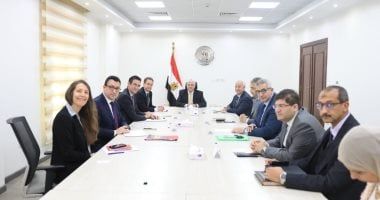 وزير التعليم العالى يبحث مع السفير الفرنسى فى مصر تعزيز التعاون