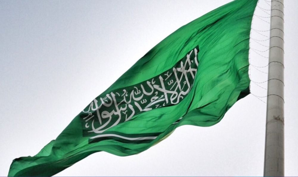 لتعزيز الهوية الوطنية بنفوس الطلبة.. تعليم جدة يحتفي بيوم العلم