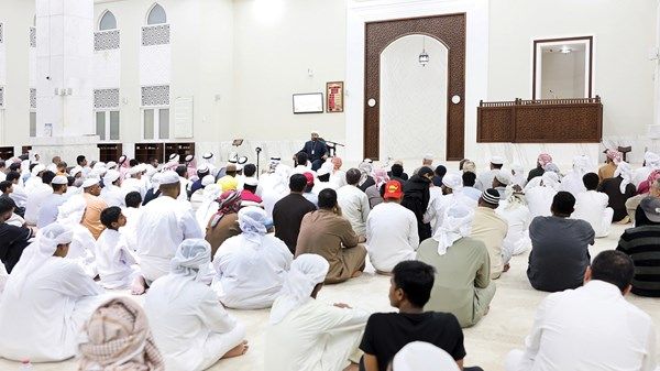 «العلماء الضيوف» يدعون لاستغلال أيام الشهر المبارك بالعبادة