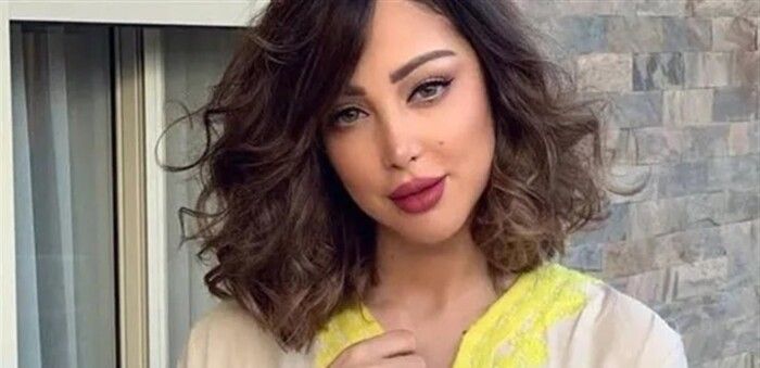 نجم مصري يعاتب تامر حسني وبسمة بوسيل