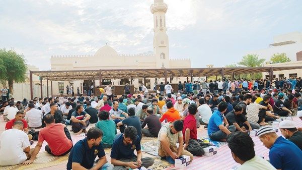 12.000 وجبة يومياً من «دار البر» إلى الصائمين في الدولة