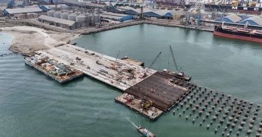 وزارة النقل تكشف نسب تنفيذ محطة الصب الجاف النظيف بميناء الدخيلة.. صور