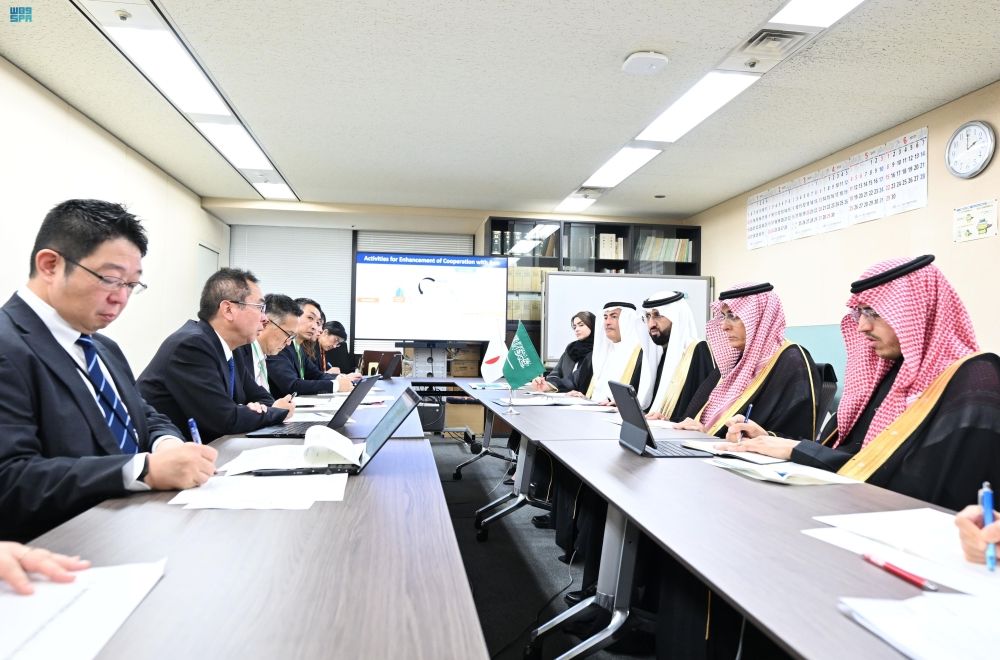 رئيس "الغذاء والدواء" يبحث تعزيز التعاون مع مسؤولين في اليابان