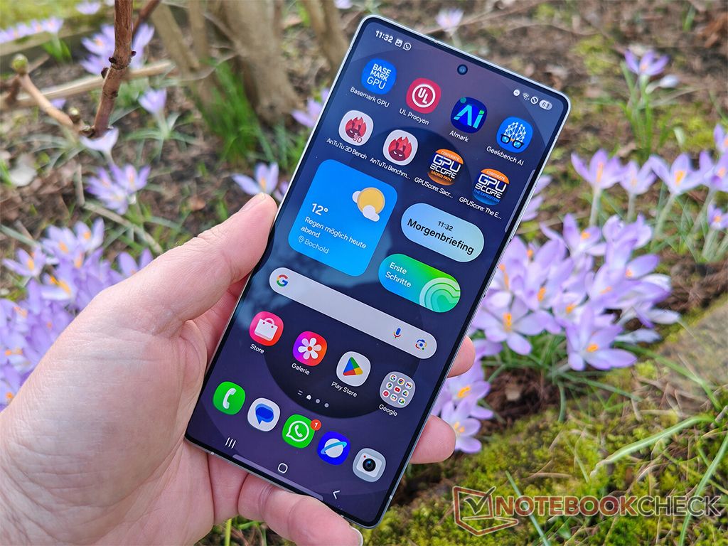 تكنولوجيا: Samsung توسع نطاق One UI 7 التجريبي ليشمل المزيد من الهواتف القديمة