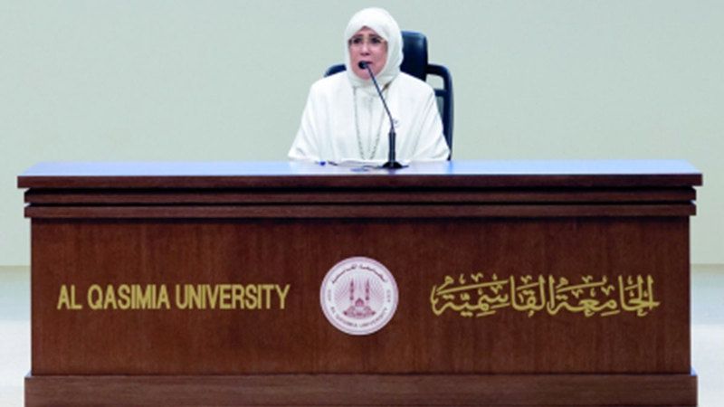 الامارات | ياسمين محمود خليل الحصري تستعرض مسيرة والدها