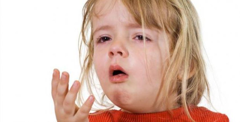 علاج الكحة المستمرة بطرق طبية وطبيعية.. استشر الطبيب في هذه الحالة