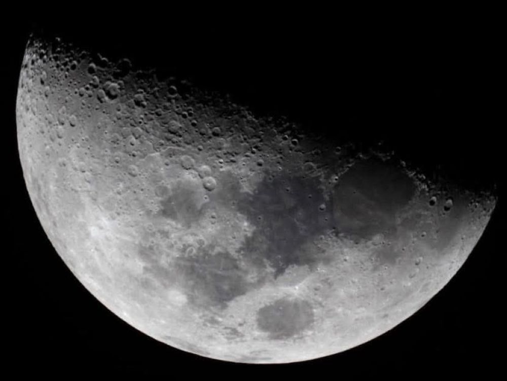 سيكون مرئيًا طوال الليل.. "فلكية جدة" ترصد القمر البدر لشهر رمضان