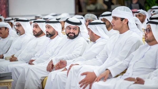 ولي عهد الفجيرة يشهد جلسة حول القيم والتراث الإسلامي