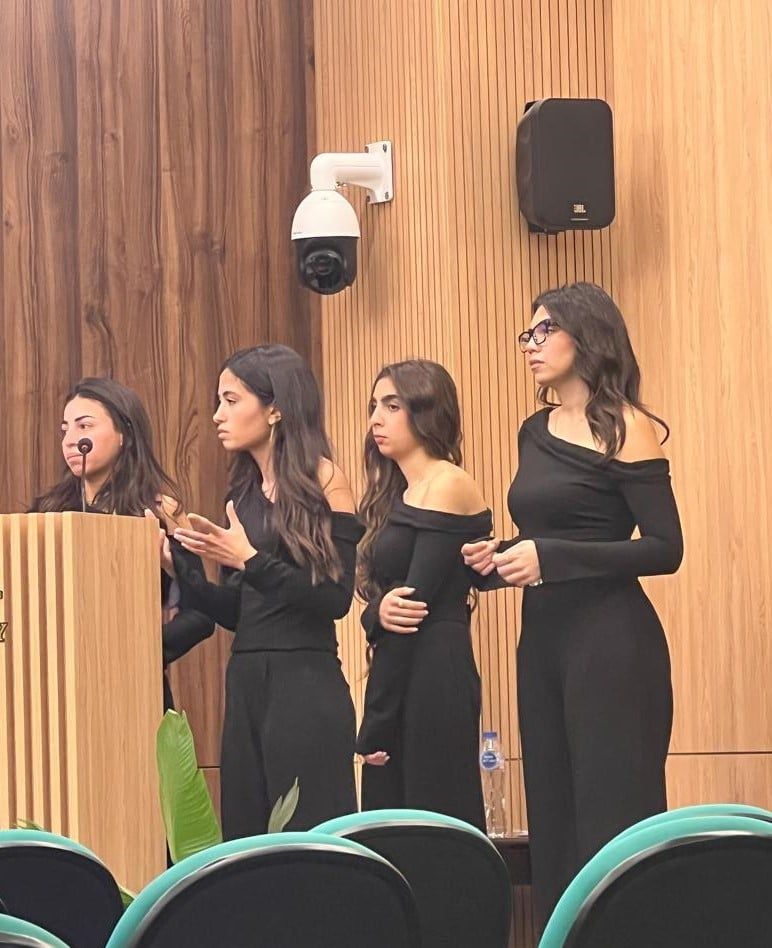 "فاهمنى" مشروع تخرج لـ4 طالبات إعلام عن مهارات الذكاء العاطفى.. صور