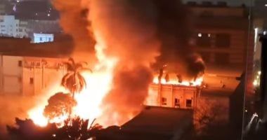 ساعات الجحيم فى وسط البلد.. القصة الكاملة لحريق أكشاك بجوار معامل الصحة