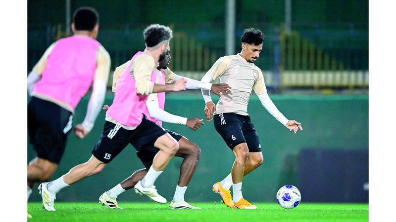 الامارات | «الأبيض» يؤدي مرانه اليوم بصفوف مكتملة