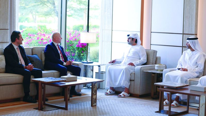 الامارات | مكتوم بن محمد يؤكد حرص الإمارات على التعاون مع رواد التكنولوجيا المالية