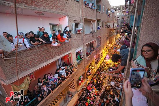 إفطار المطرية.. الآلاف يشاركون في أكبر حفل إفطار جماعى بمصر "صور"