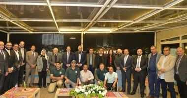 رئيس جامعة القاهرة يشارك أسرة نادى أعضاء هيئة التدريس مأدبة سحور
