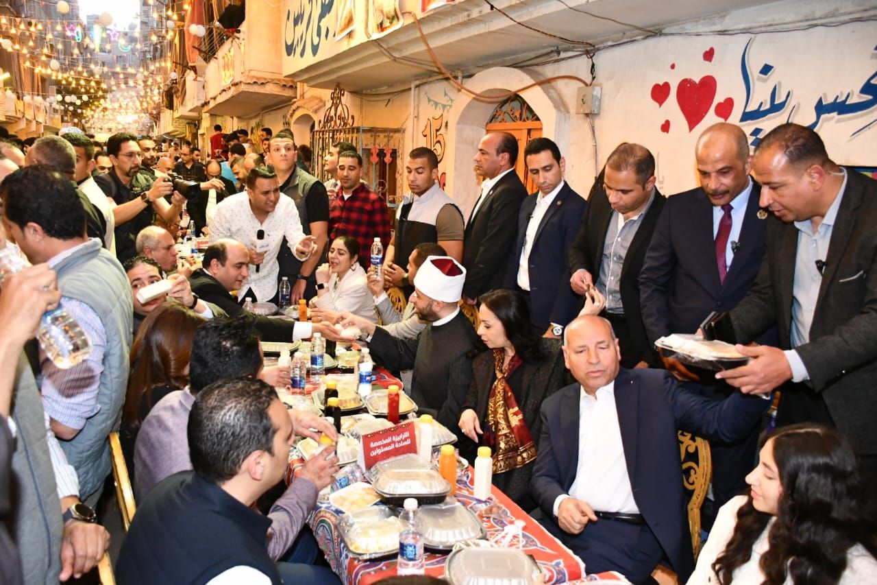 وزير الأوقاف: إفطار المطرية مشهد شعبي يعبر عن الأمان والتلاحم والفرحة وحسن الإدارة