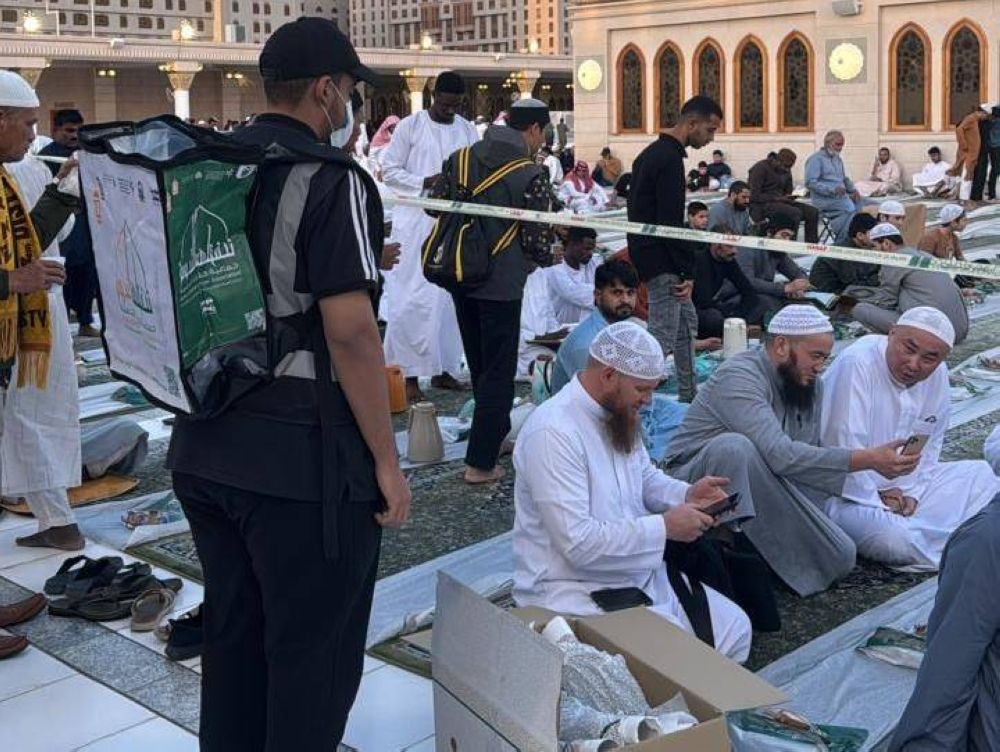 جمعية حفظ النعمة تحفظ فائض وجبات الإفطار في المسجد النبوي الشريف