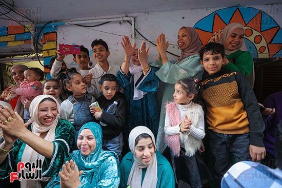 إفطار المطرية.. الآلاف يشاركون في أكبر حفل إفطار جماعى بمصر "صور"