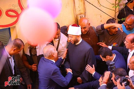 إفطار المطرية.. الآلاف يشاركون في أكبر حفل إفطار جماعى بمصر "صور"