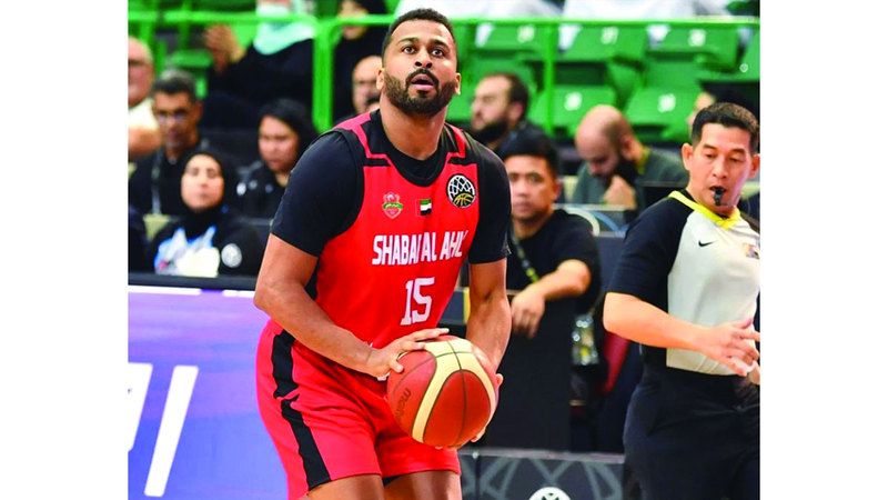 الامارات | طلال سالم.. نجم في كرة السلة بدرجة «بكالوريوس علوم اجتماع»