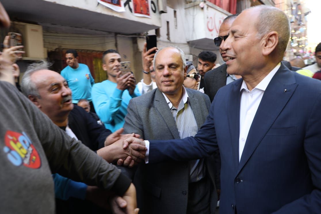 محافظ القاهرة يشارك فى حفل إفطار المطرية.. صور