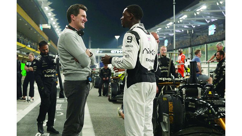 الامارات | براد بيت يصور فيلم «F1» في أبوظبي