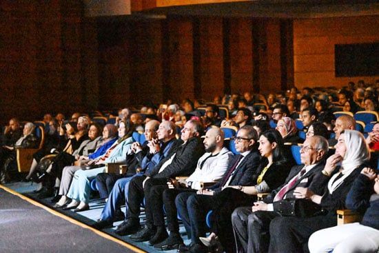 أحمد العمرى يُضيء مسرح أوبرا جامعة مصر للعلوم بليلة روحانية استثنائية