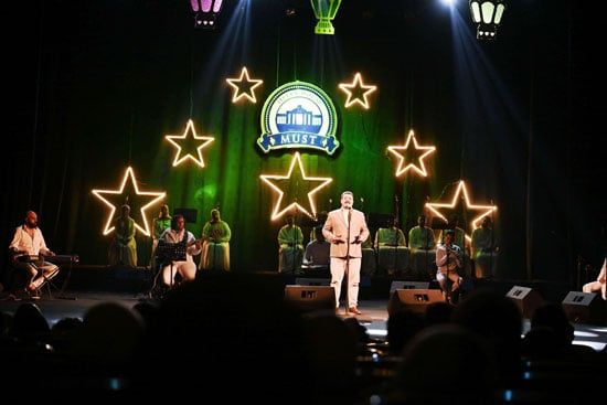 أحمد العمرى يُضيء مسرح أوبرا جامعة مصر للعلوم بليلة روحانية استثنائية