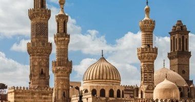 مواقيت الصلاة اليوم.. موعد أذان المغرب السبت 15 رمضان فى محافظات مصر