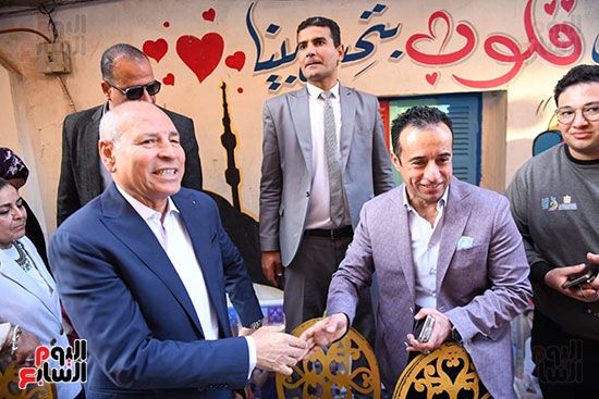 إفطار المطرية.. الآلاف يشاركون في أكبر حفل إفطار جماعى بمصر "صور"