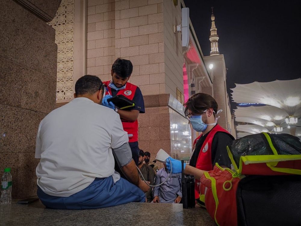 الهلال الأحمر بالمدينة.. 26 ألف مكالمة إسعافية بالربع الثاني من رمضان