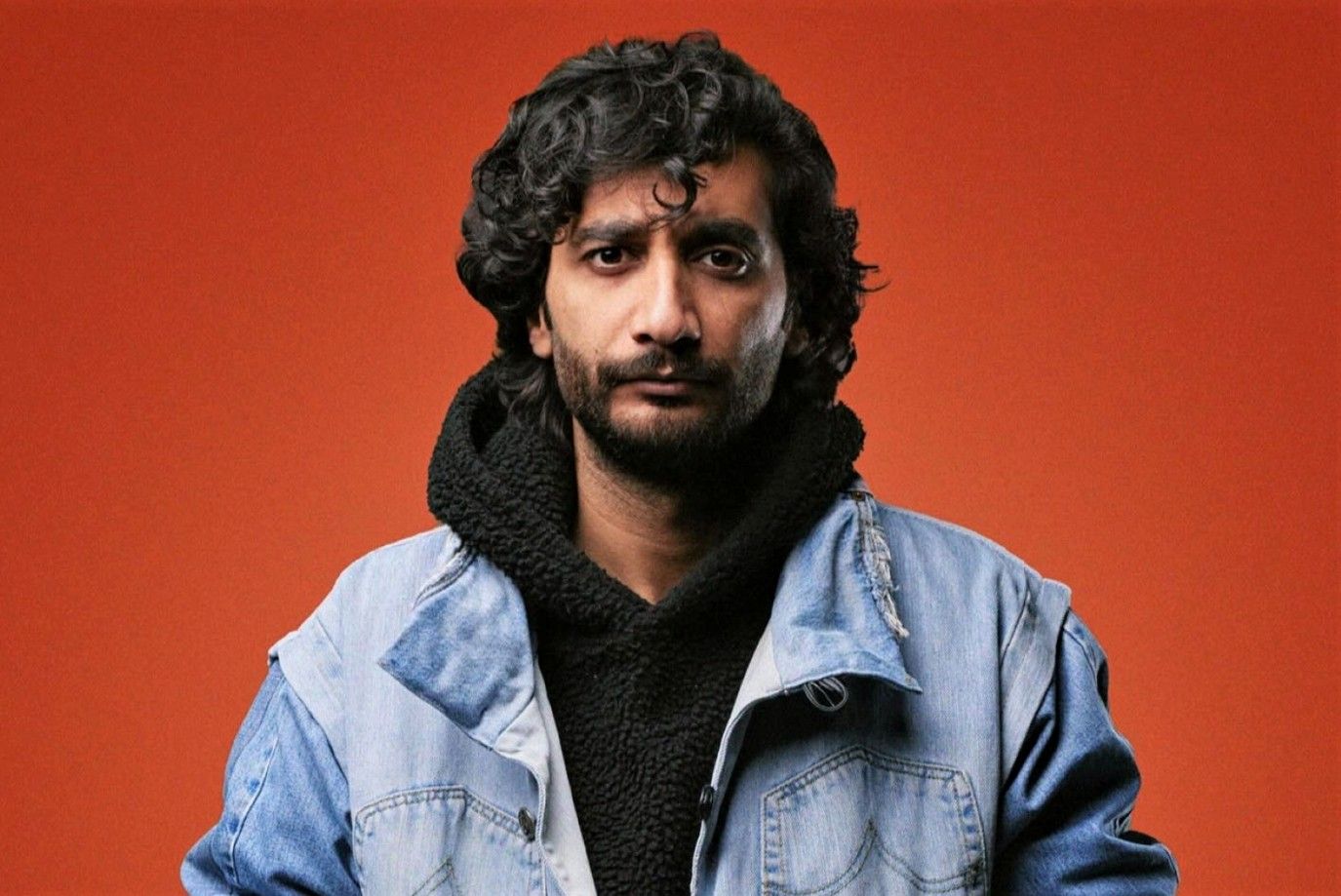 شاهدوا مَن هم أبطال مسرحية عيال إبليس