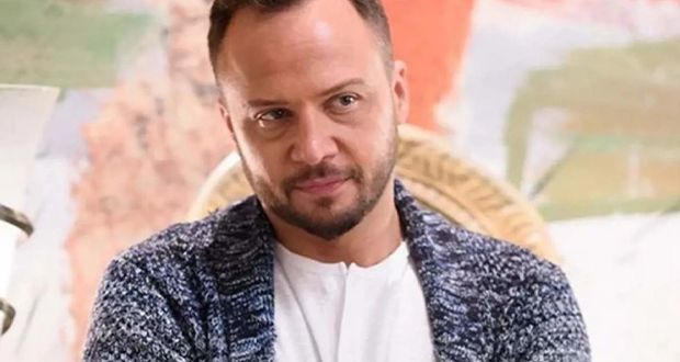 جدل بين مكسيم خليل وشقيق فنان لبناني حول “مجازر” الساحل