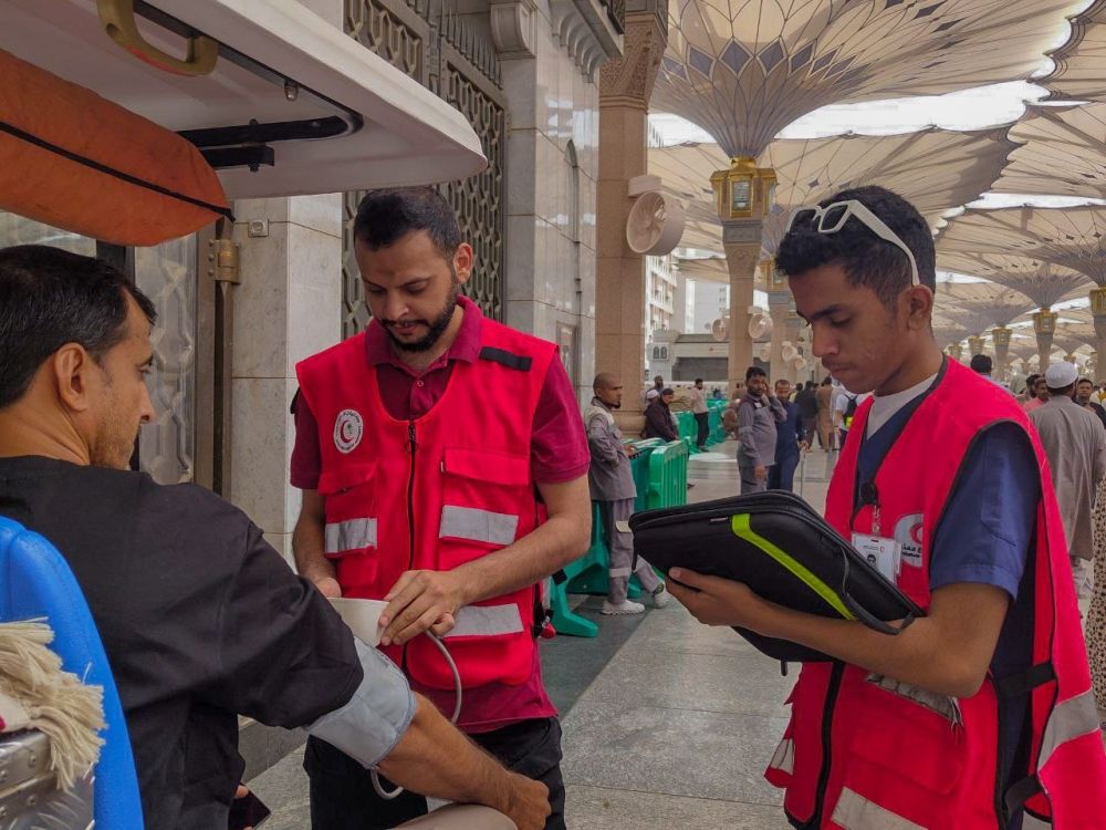 الهلال الأحمر بالمدينة.. 26 ألف مكالمة إسعافية بالربع الثاني من رمضان
