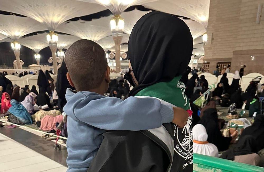 الكشافة السعودية.. عطاءٌ متجدد في خدمة زوار المسجد النبوي الشريف