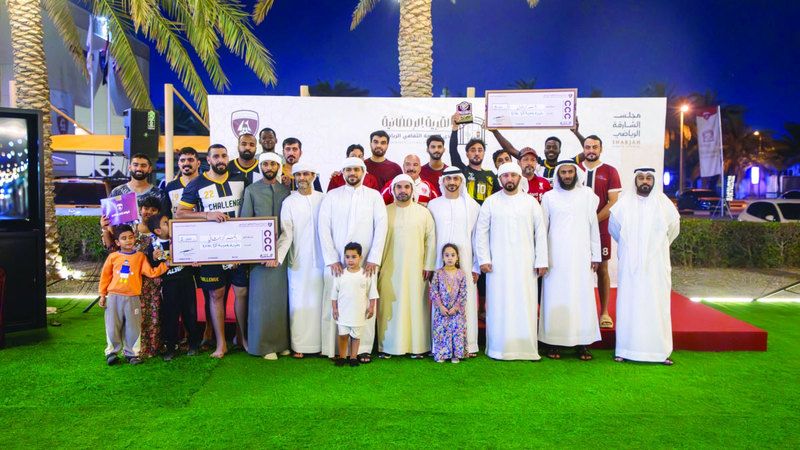 الامارات | «سوات» يحلق  بـ «طائرة الحمرية»