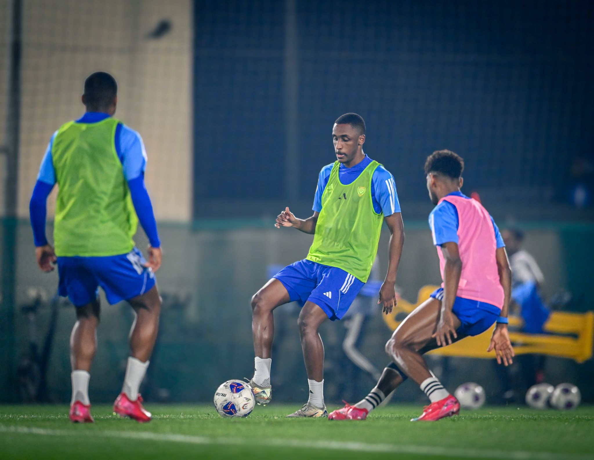الامارات | آخر استعدادات منتخب الإمارات لتصفيات كأس العالم 2026.. وموعد السفر إلى إيران
