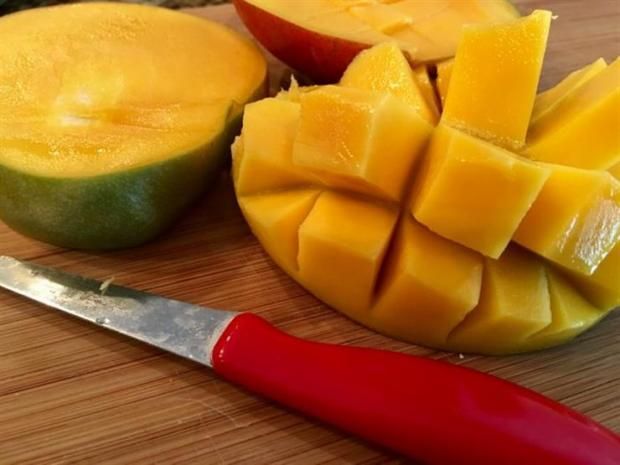 المانجو بالتمر.. مشروب طاقة طبيعي للصائمين في رمضان