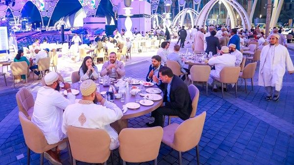 طوائف متعددة على مائدة «إفطار دبي»