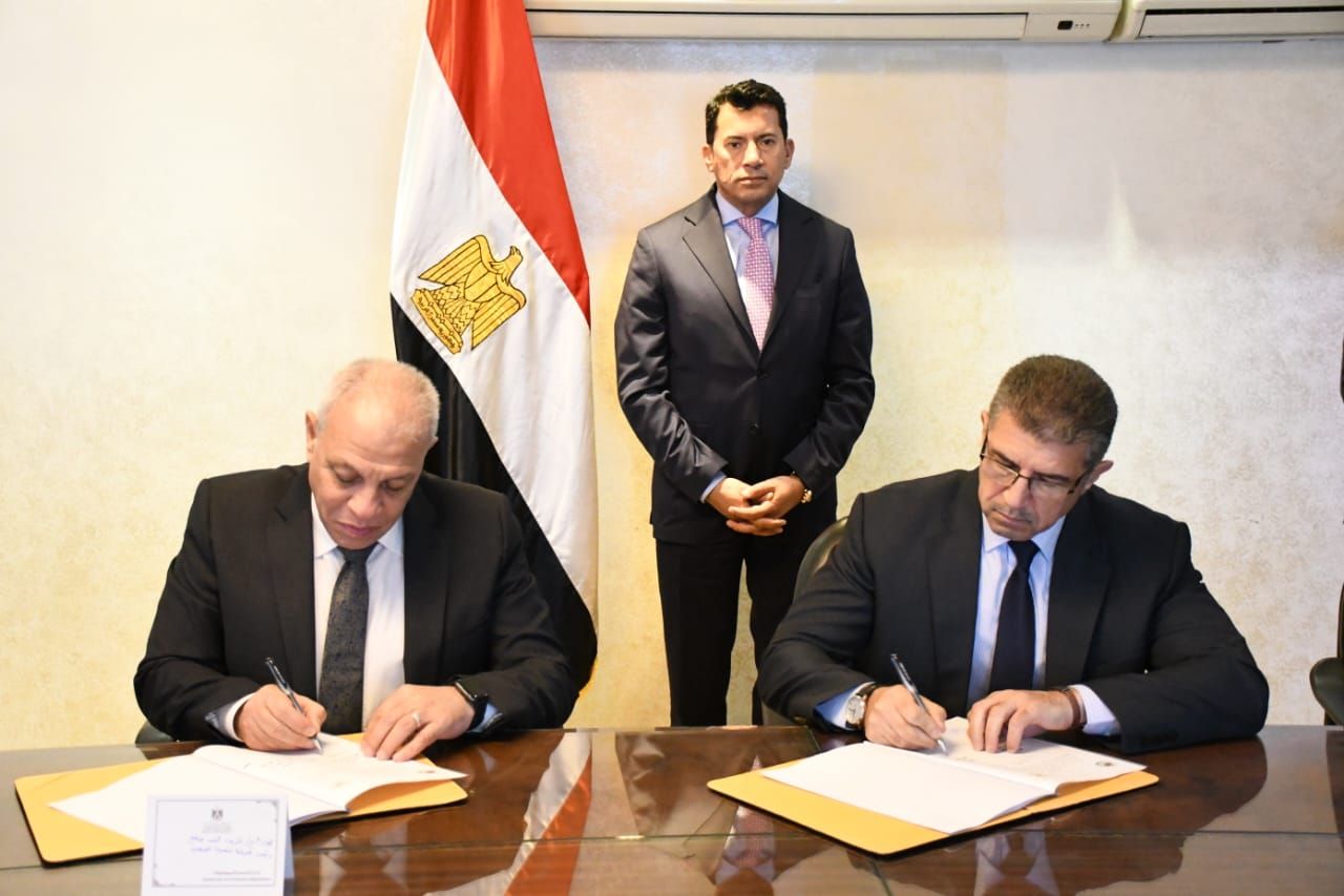 وزير الرياضة يشهد مراسم توقيع بروتوكول تعاون مع هيئة تنمية الصعيد التابعة لرئاسة مجلس الوزراء