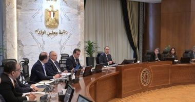 الحكومة تناقش تيسير إجراءات دخول ماركات عالمية يبحث عنها السائح فى المولات