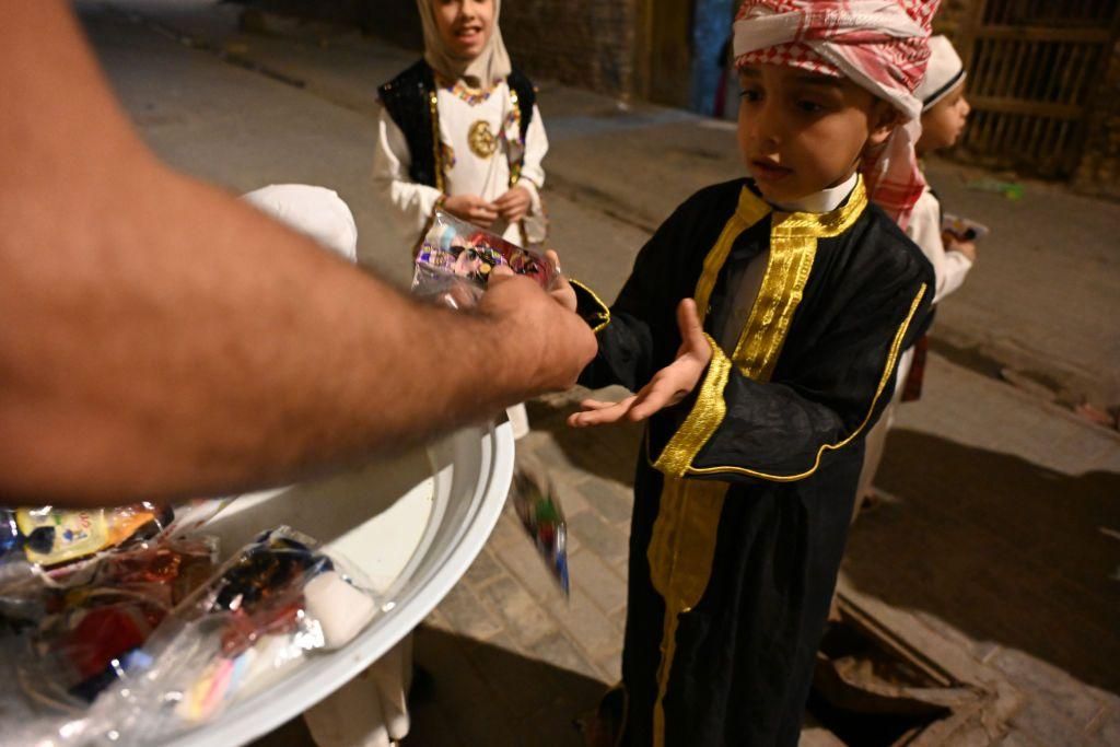 كيف احتفلت دول الخليج بقرقيعان؟