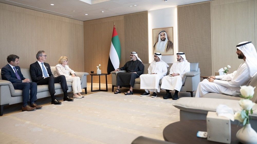 خالد بن محمد بن زايد يستقبل الإدارة التنفيذية لمستشفى كليفلاند كلينك - الولايات المتحدة