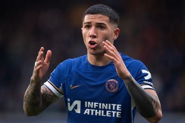 ريال مدريد يستهدف نجم تشيلسي ‘إنزو فيرنانديز’ لتعزيز صفوفه في الصيف المقبل